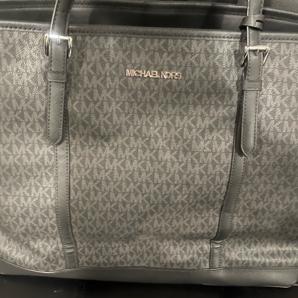 Extra large Michael Kors bag